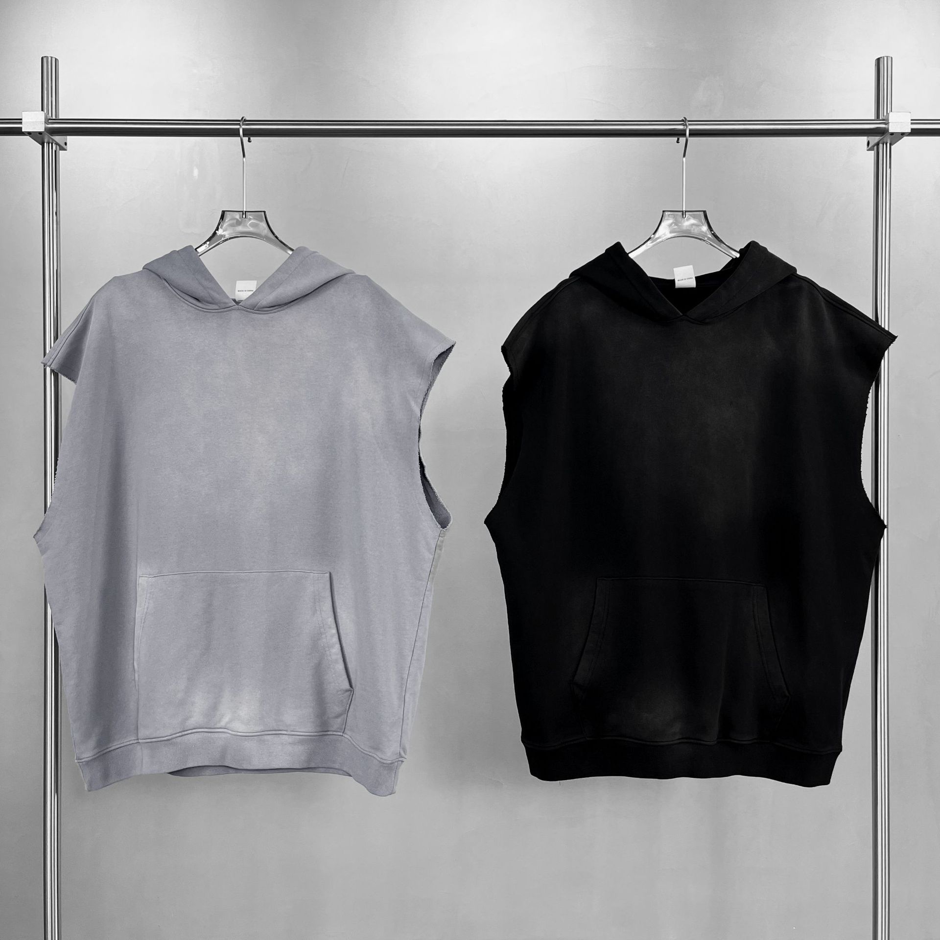 Mens Sleeveless Hooded Sweatshirt