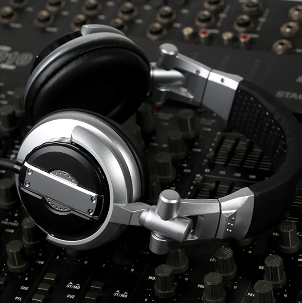 Professional Studio Recording Equipment Bundle X5 Digital Mixer Soundcard Mic Headphone Monitor Speaker for Streaming Singing